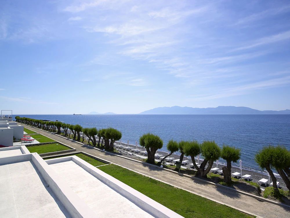 Dimitra Beach Hotel & Suites — 6