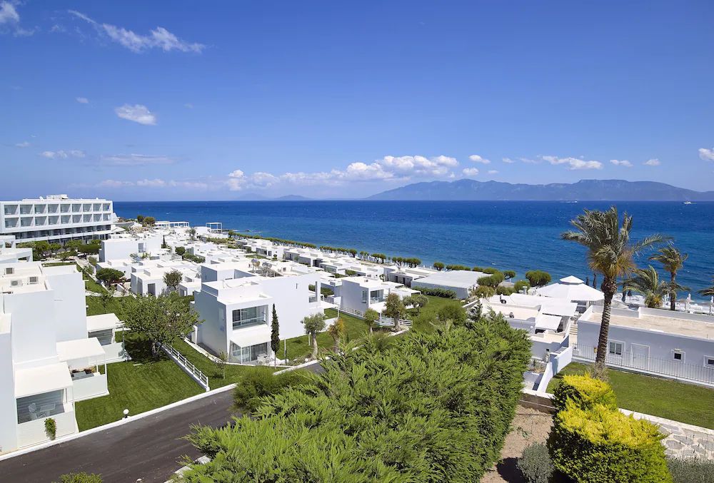 Dimitra Beach Hotel & Suites — 9