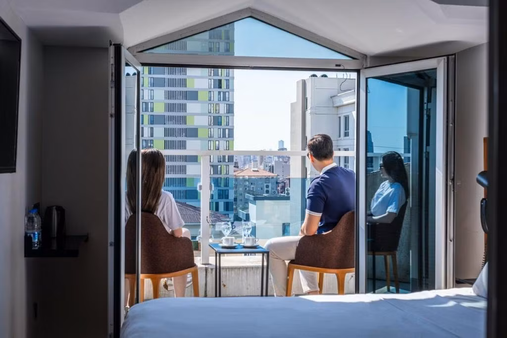 Discovery Hotel — 6