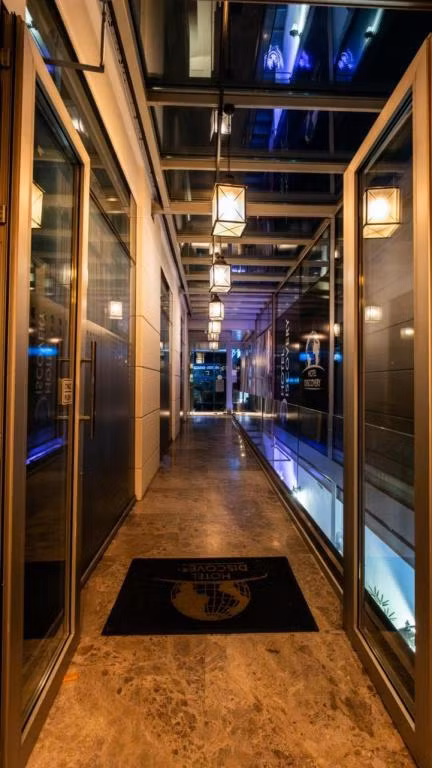 Discovery Hotel — 9