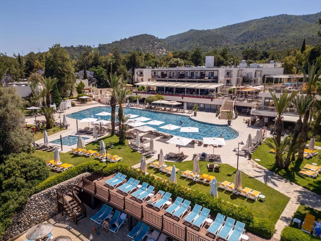 DoubleTree by Hilton Bodrum Işıl Club Ultra All Inclusive Resort — 3