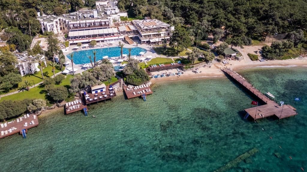 DoubleTree by Hilton Bodrum Işıl Club Ultra All Inclusive Resort — 4