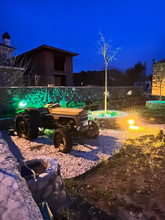Emel Hanım Konaklama Restourant Urla — 3