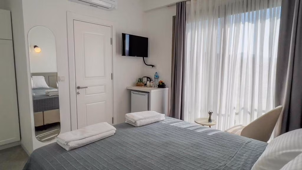 Emel Hanım Konaklama Restourant Urla — 10