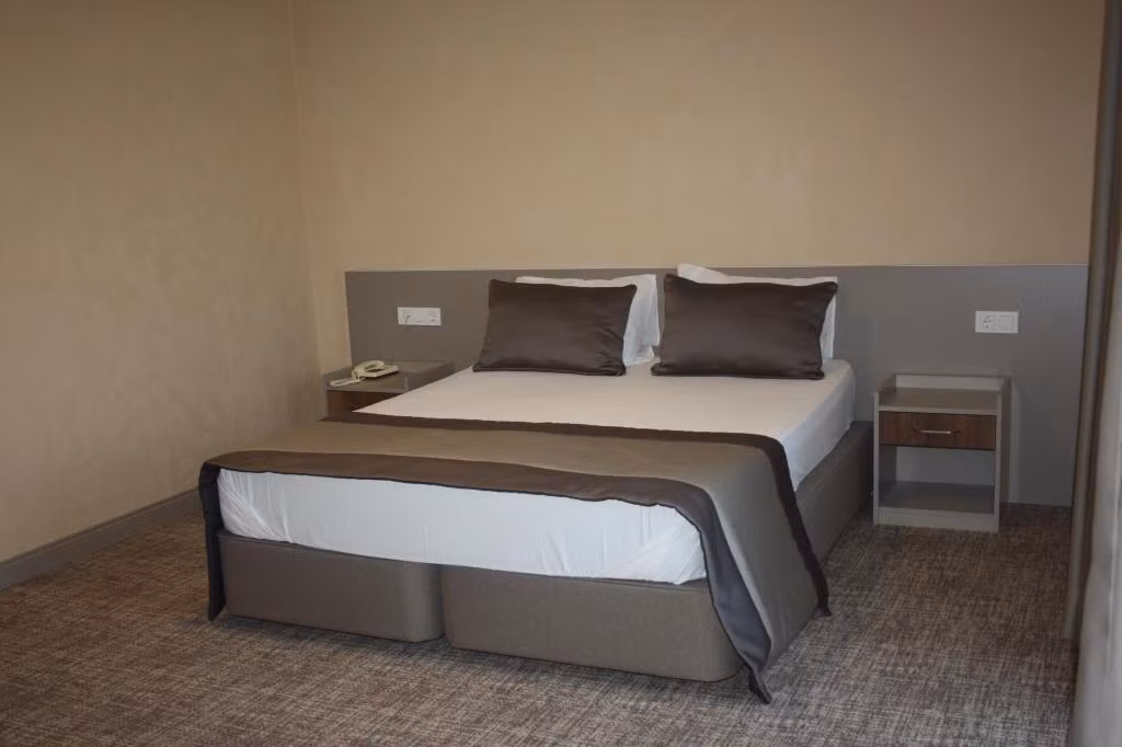 Espark Otel Buca — 8