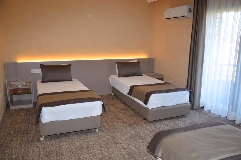 Espark Otel Buca — 3