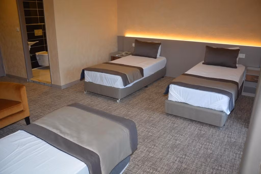 Espark Otel Buca — 4