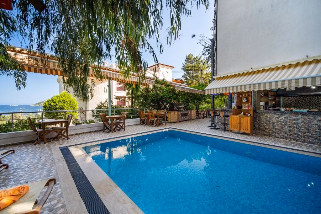 Eden Pyara Hotel — 5