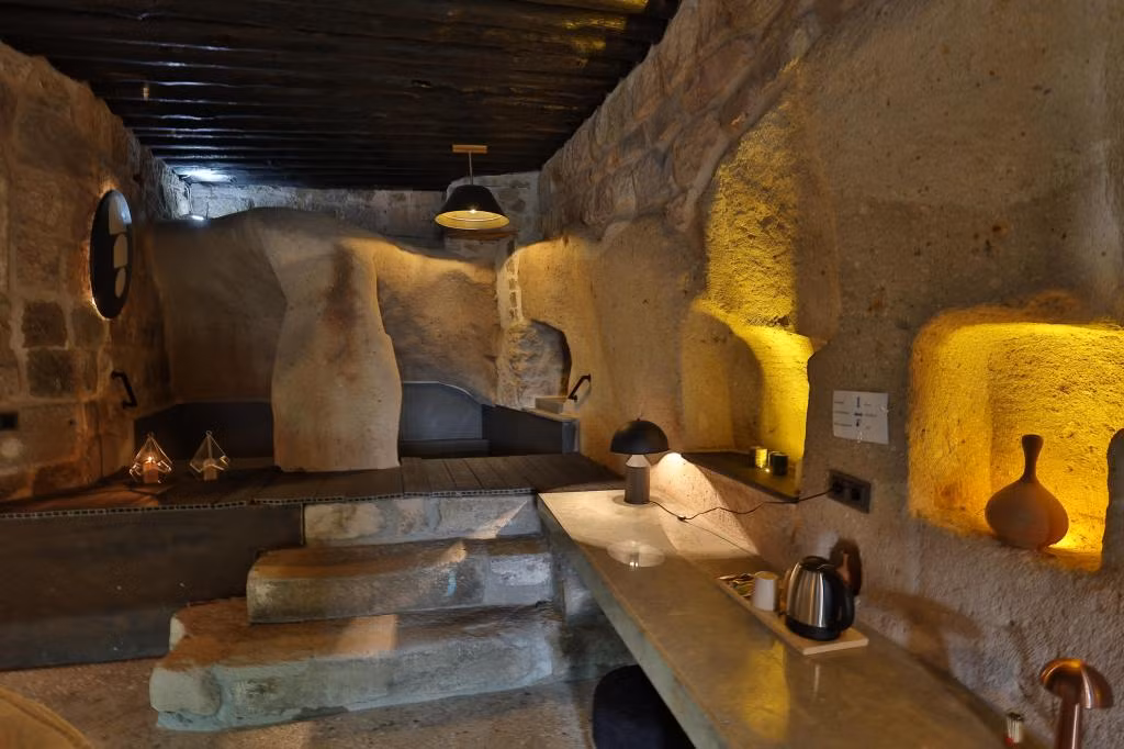 Eka Cave Maison — 9
