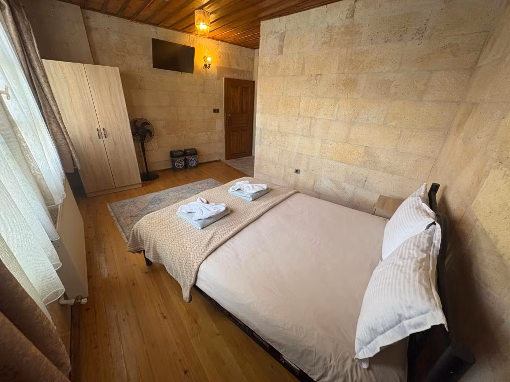 Ekoton Cave Hotel — 6