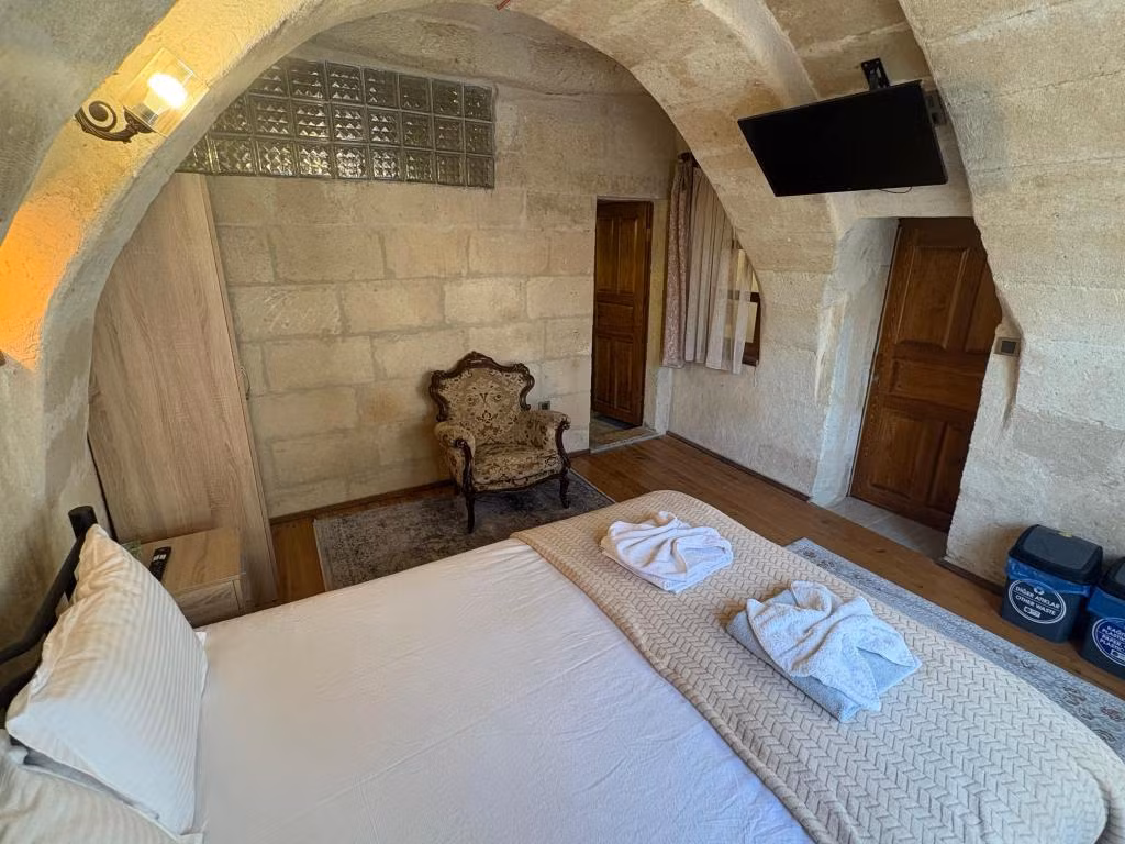 Ekoton Cave Hotel — 8