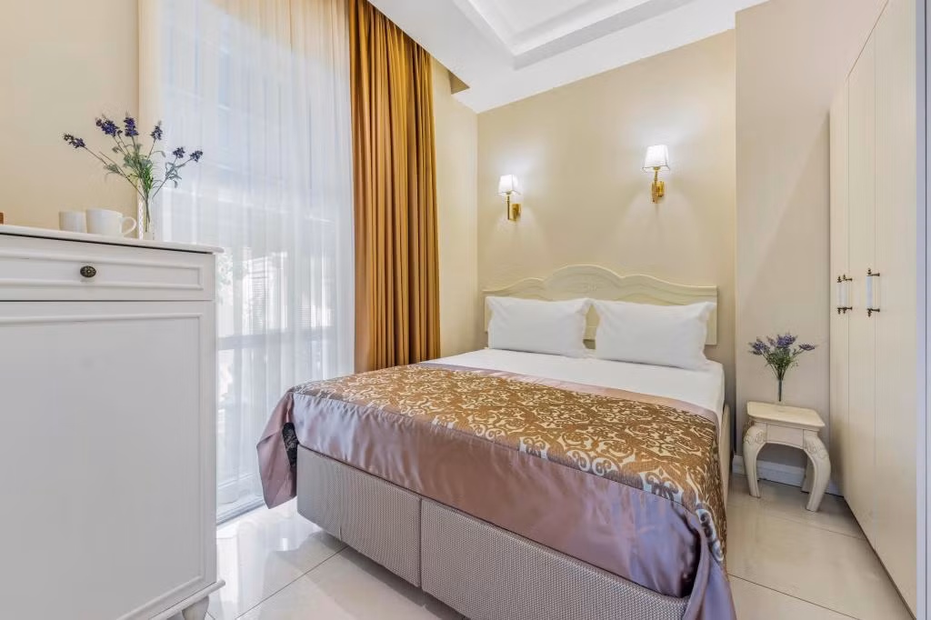 Elegance East Hotel — 5