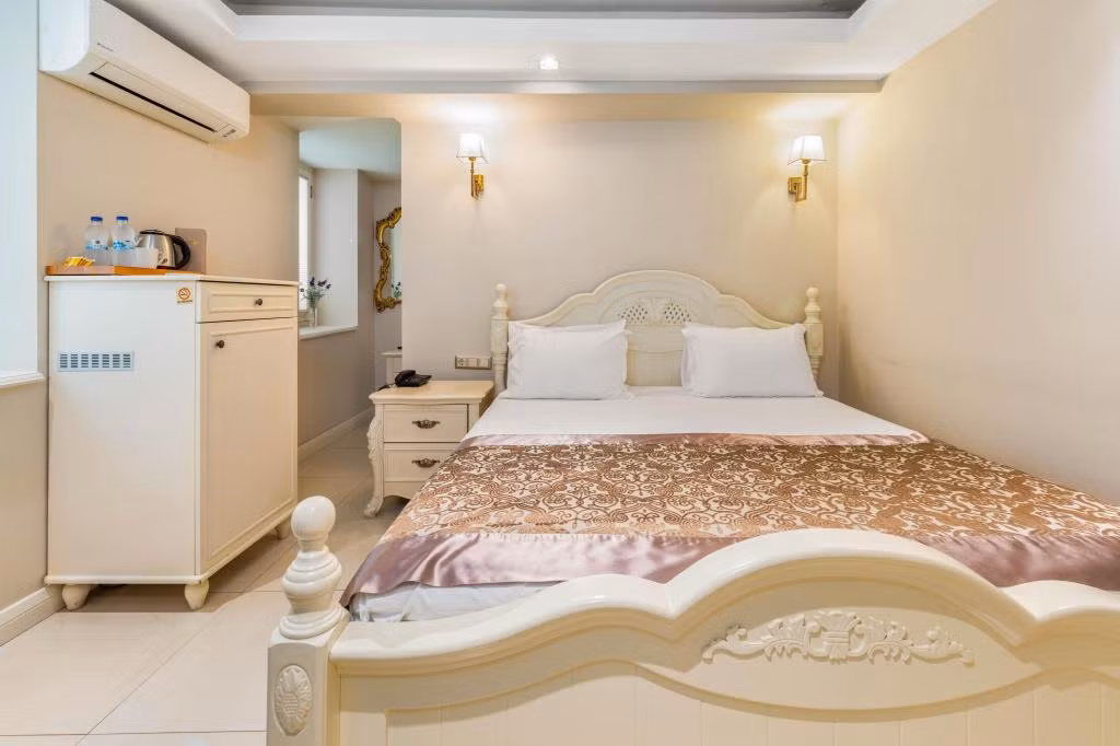 Elegance East Hotel — 7