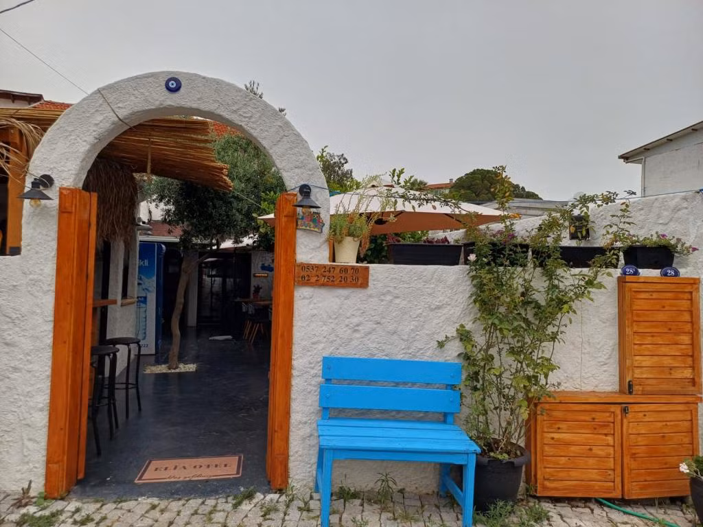 Elia Otel Urla — 4