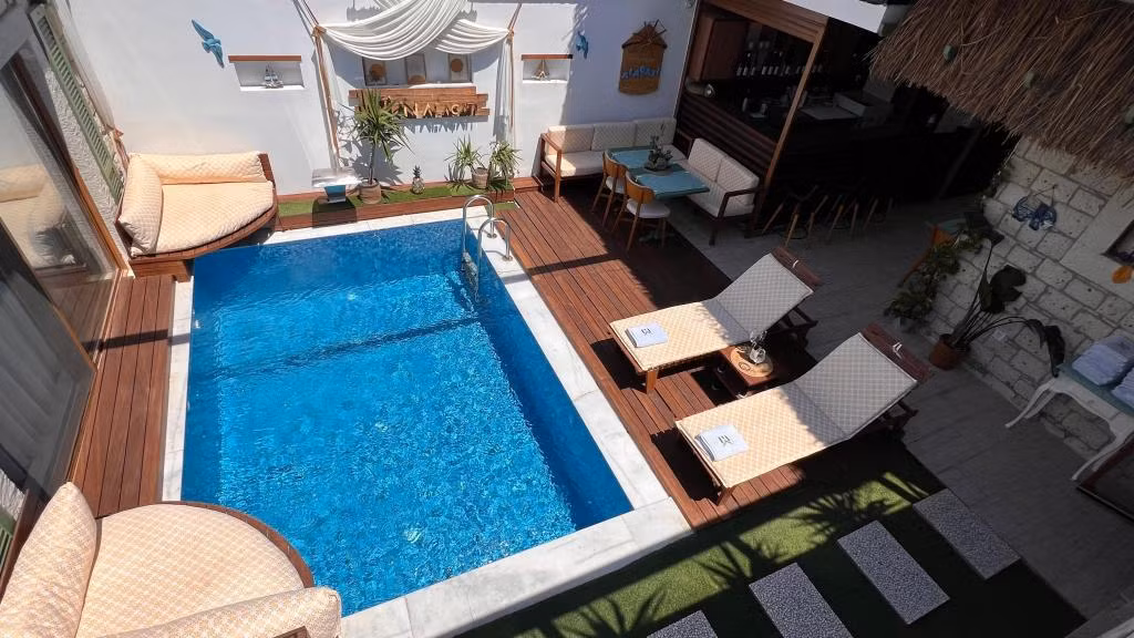 Elin Otel Alaçatı — 2