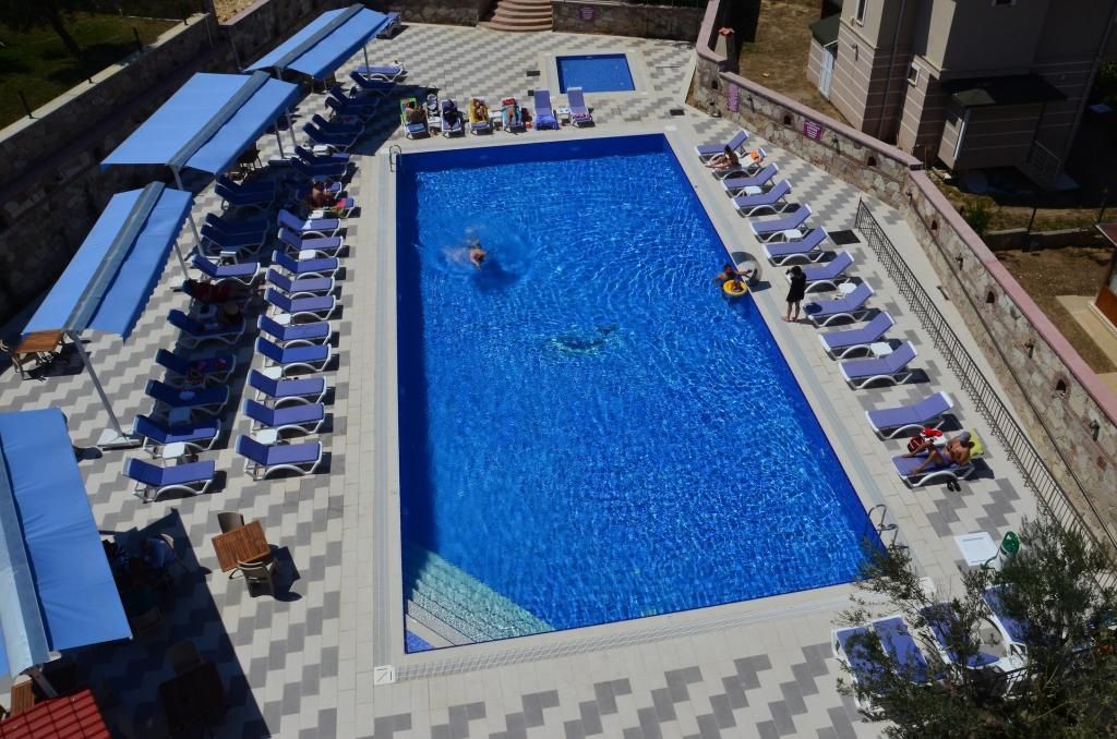 Elisa Otel Ayvalık — 2