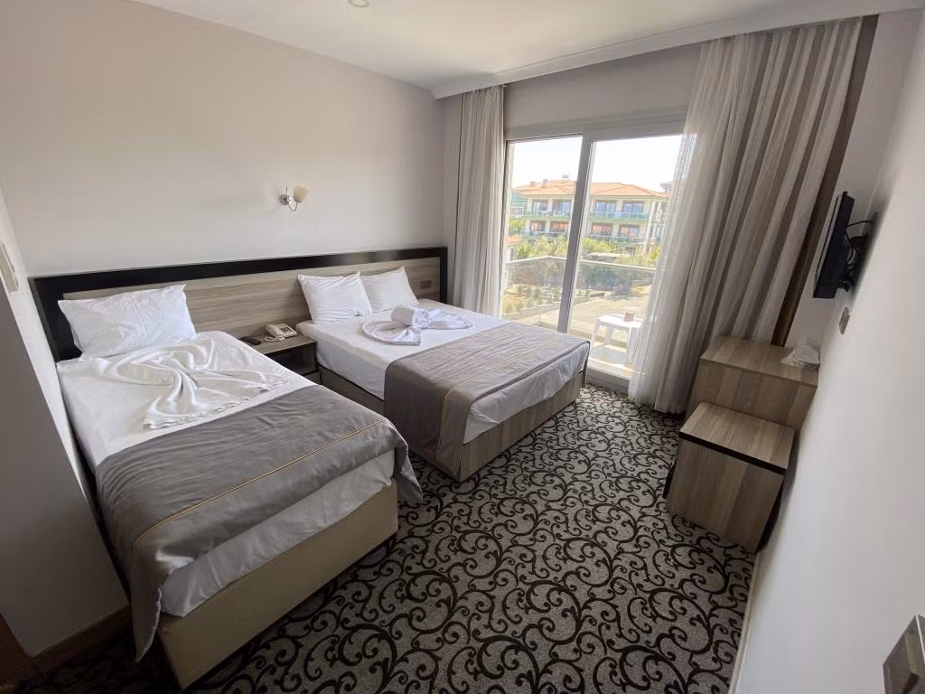 Elisa Otel Ayvalık — 3