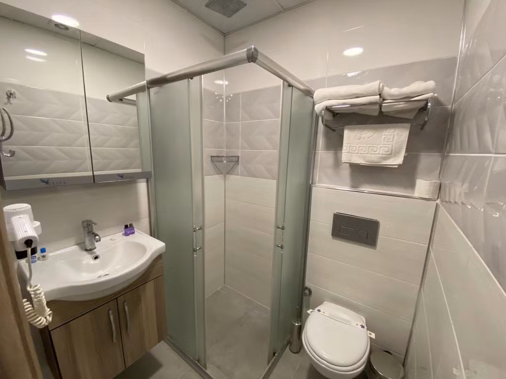 Elisa Otel Ayvalık — 4