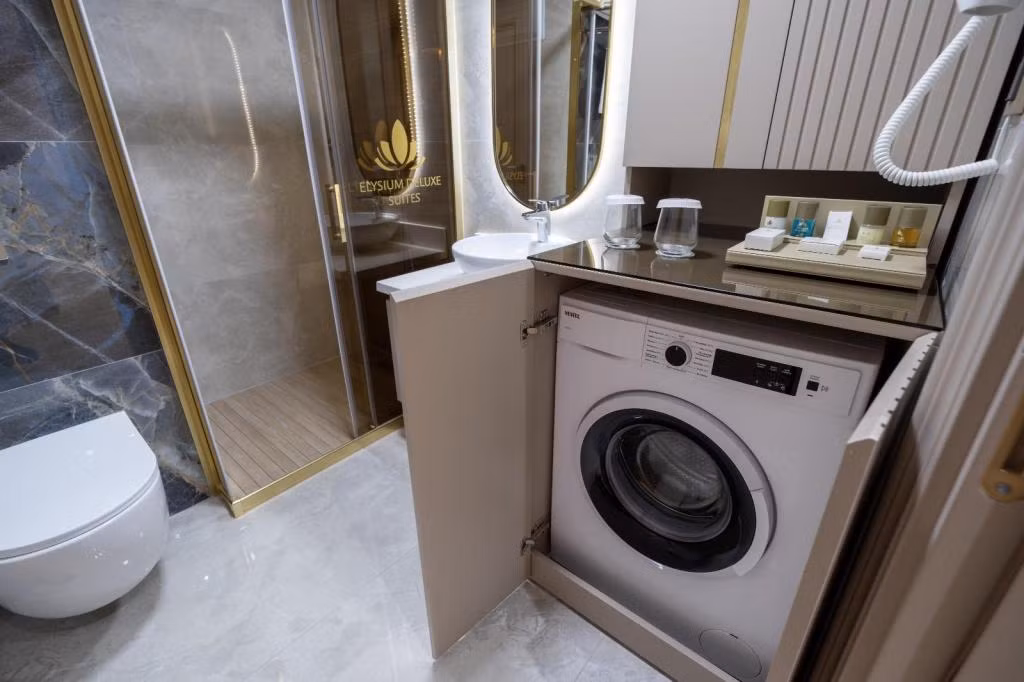 Elysium Deluxe Suites  — 2