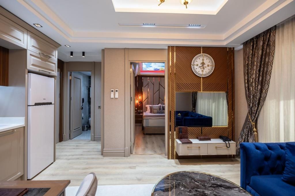 Elysium Deluxe Suites  — 3