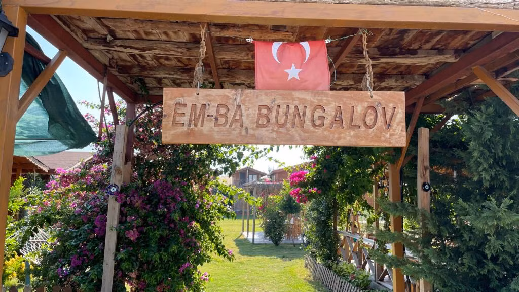 Em-Ba Butik Bungalow — 7