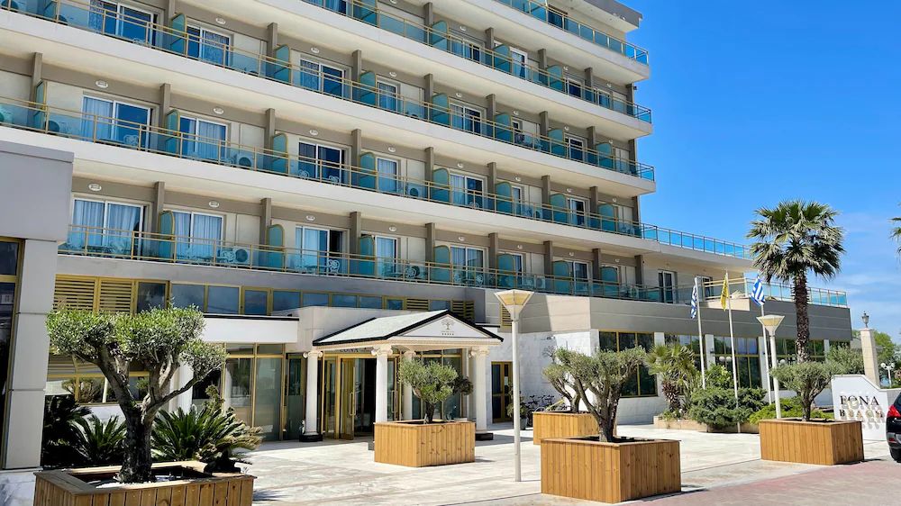 Eona Beach Resort by Greek Pride — 9