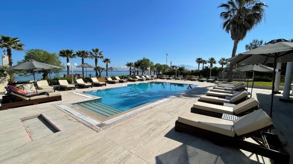 Eona Beach Resort by Greek Pride — 4