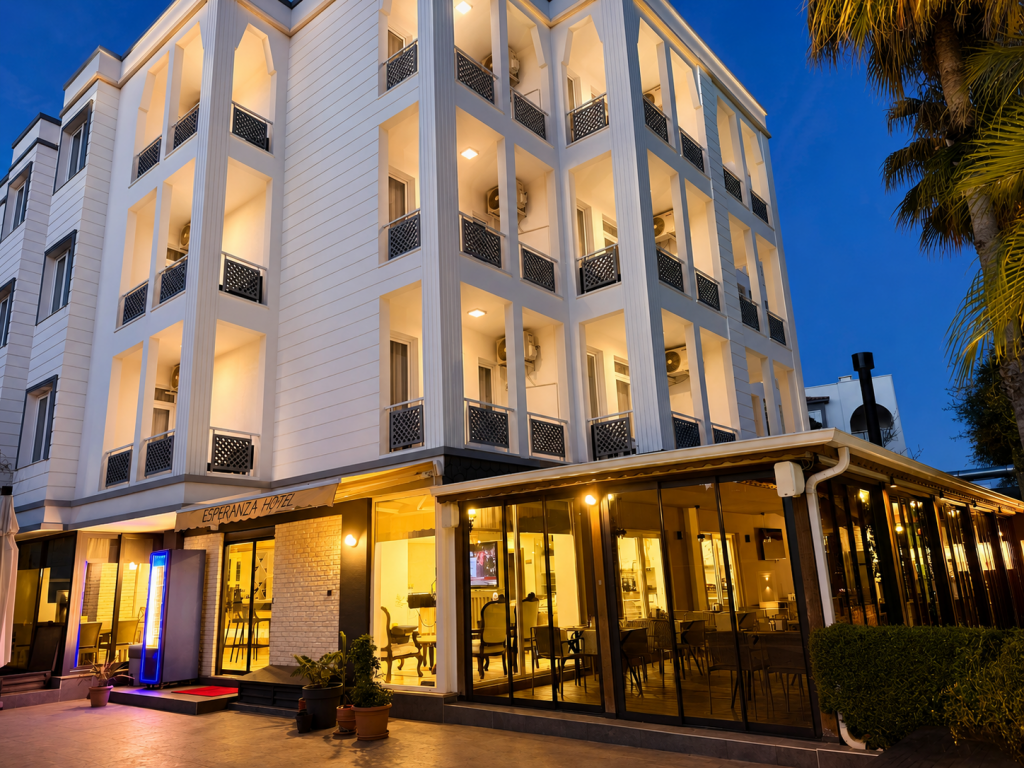 Esperanza Hotel — 2
