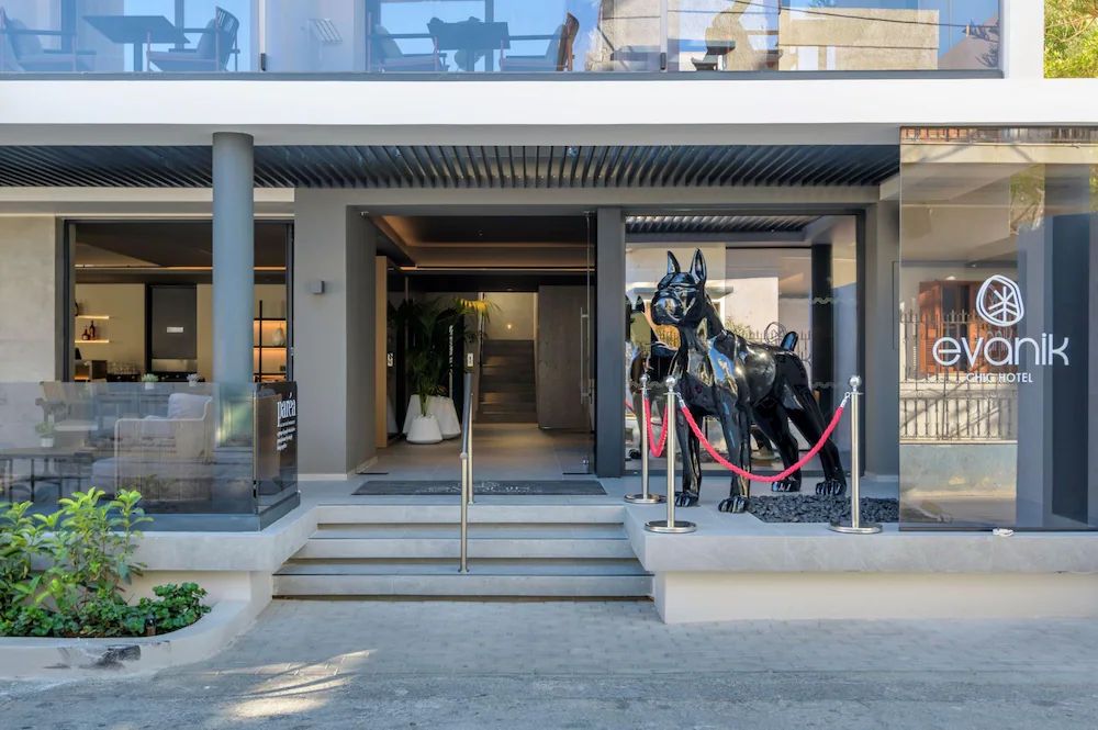 Evanik Chic Hotel — 4