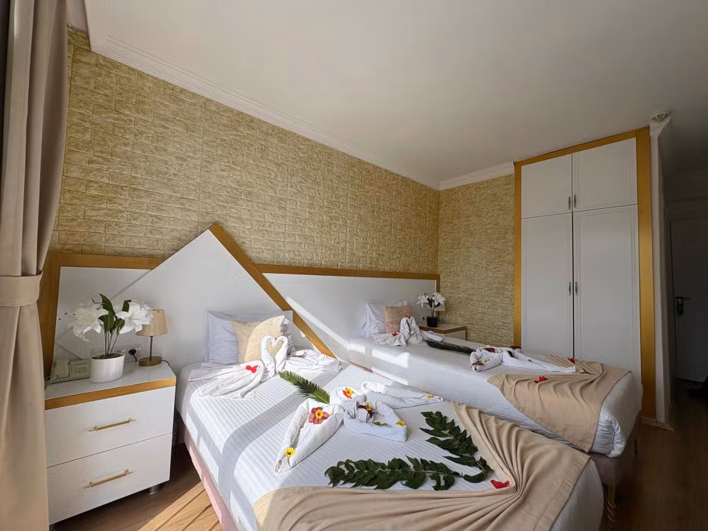 Far Life Hotel — 4
