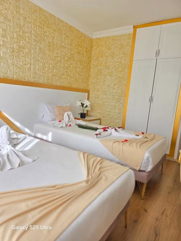 Far Life Hotel — 9