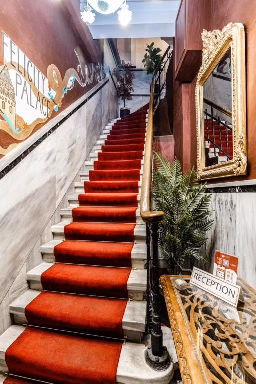 Felicity Palace Sirkeci — 2