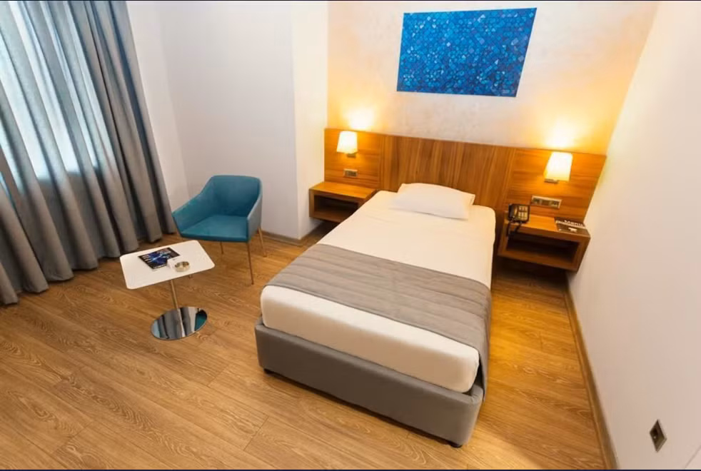 Fesa Business Hotel — 8