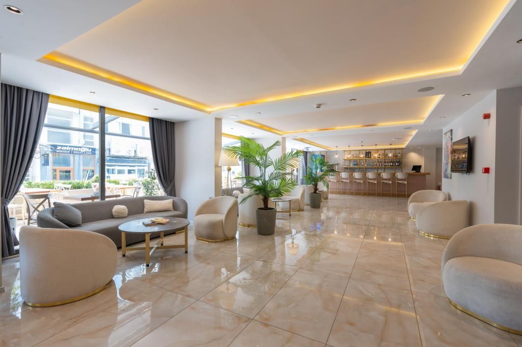 Fifty5 Suite Hotel — 7