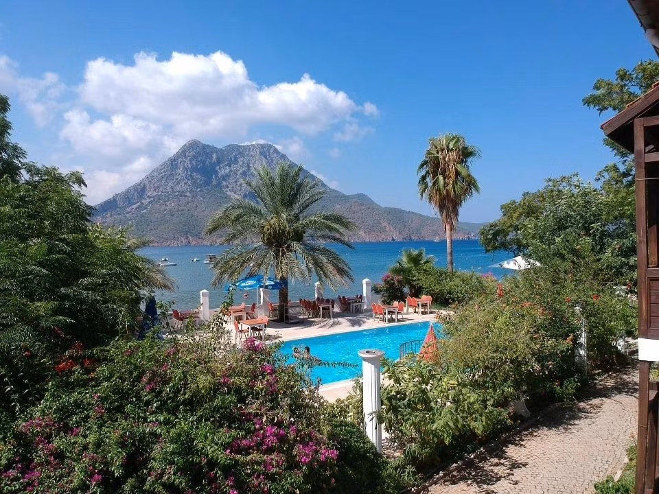 Ford Hotel Adrasan — 2
