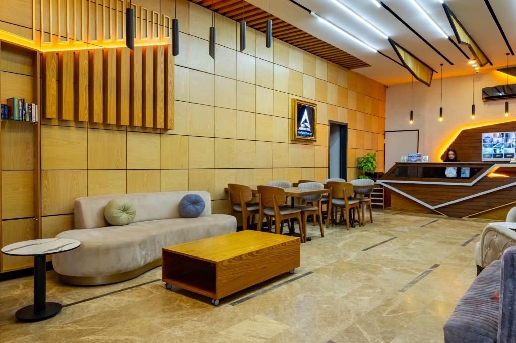 Frt Airport Hotel — 5