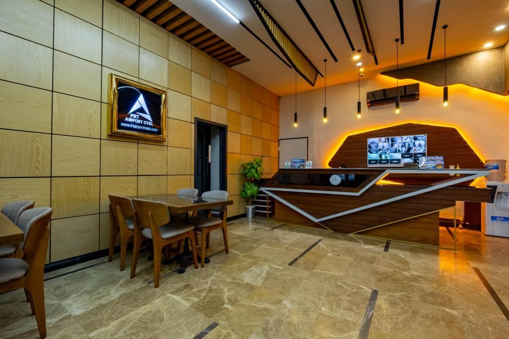 Frt Airport Hotel — 9