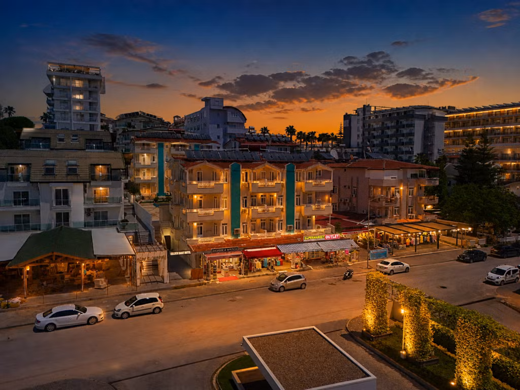 Golden Daisy Hotel — 4