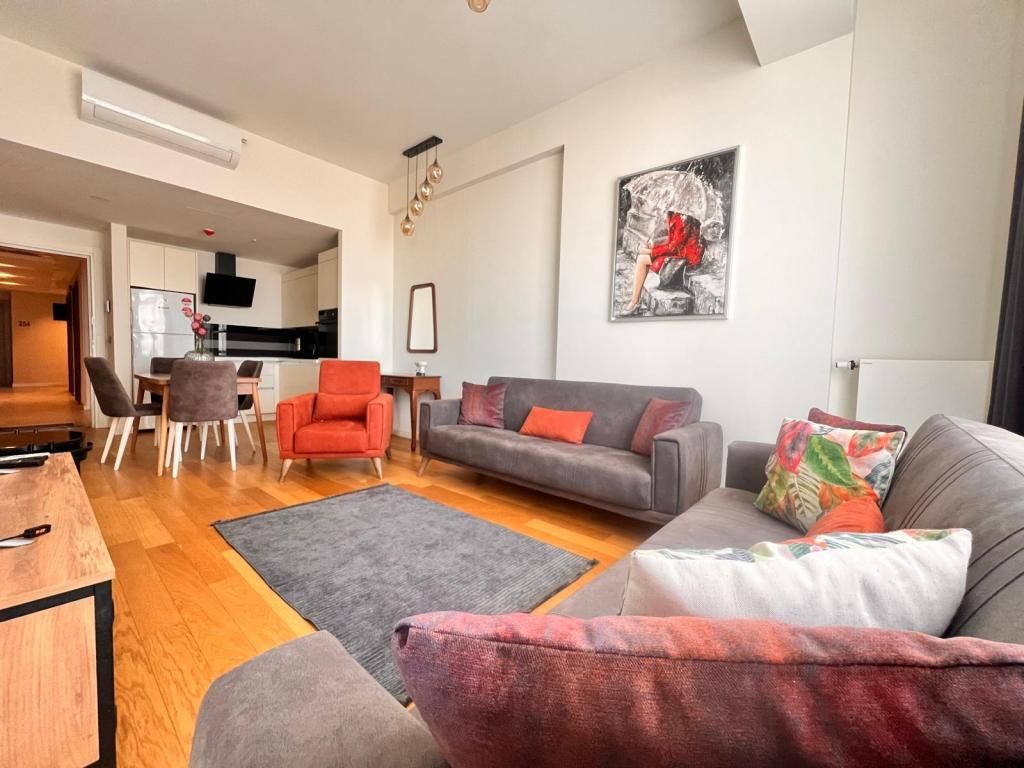 G Tower Residence Luxury Apartment — 3