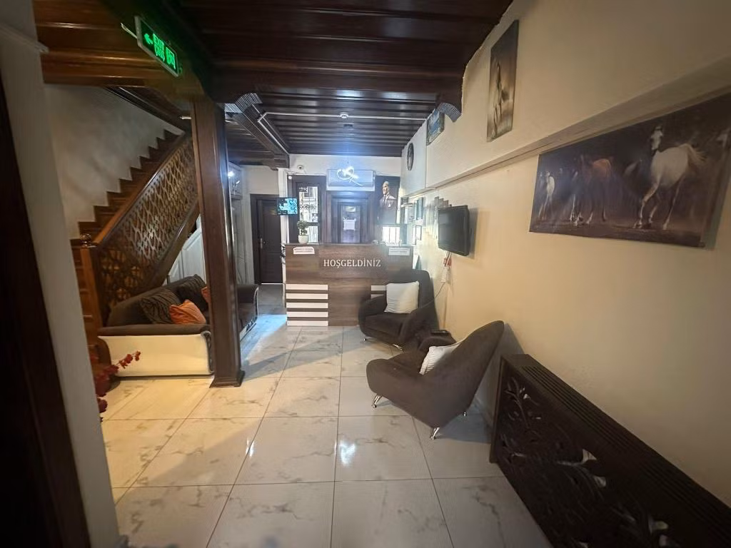 Güner Hotel  — 4