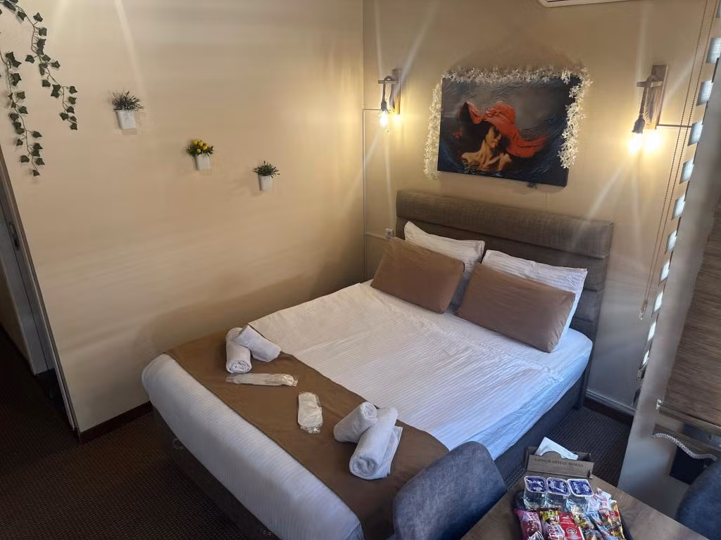 Güner Hotel  — 8