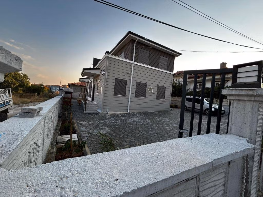 Gazlıgöl Çağrı Termal Villa — 8