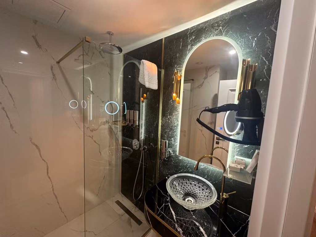 Golden Horn Bosphorus Hotel — 8