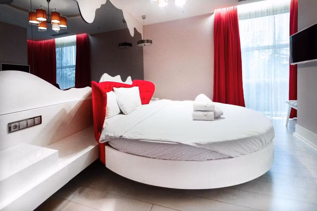 Golden Pars Hotel — 8