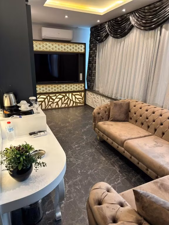Golden Rose Deluxe Hotel — 5