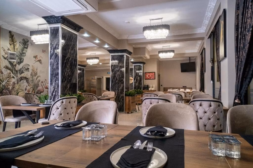 Grand Clover Hotel — 7