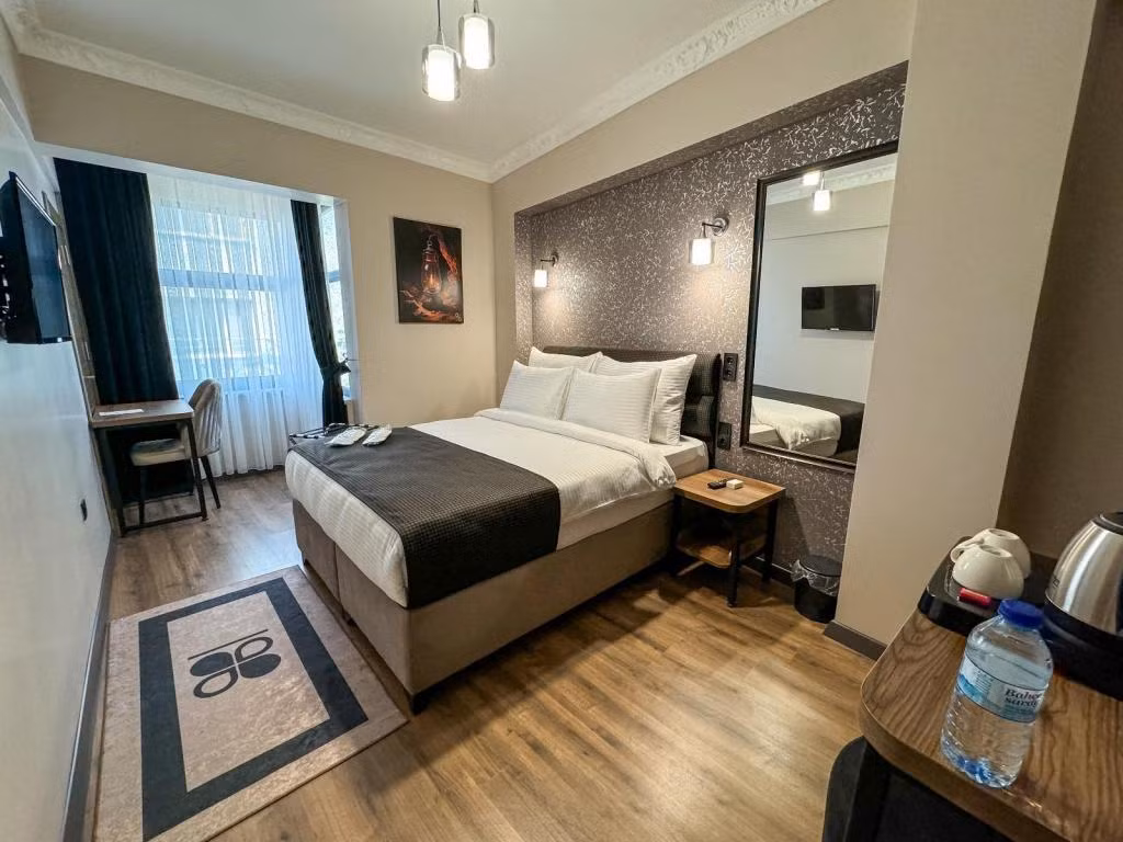 Grand Clover Hotel — 6