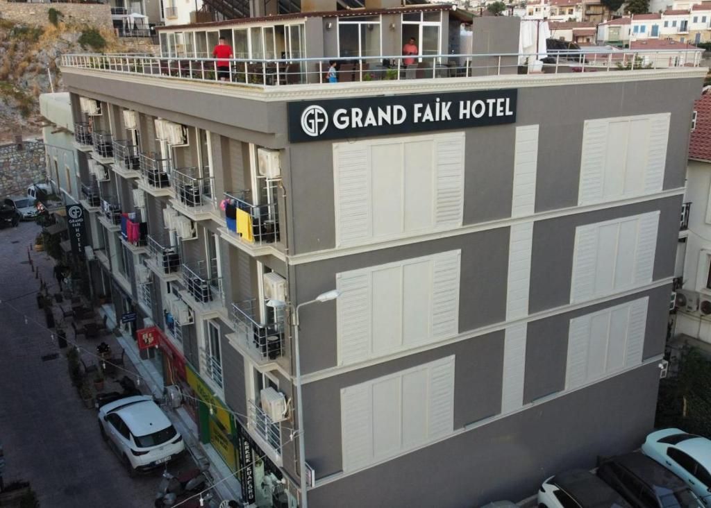 Grand Faik Hotel — 4