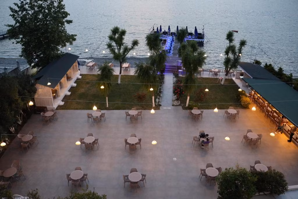 Grand Koru Otel Beach
