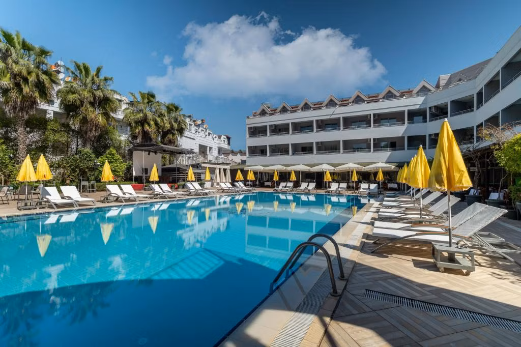 Grand Viking Hotel — 2